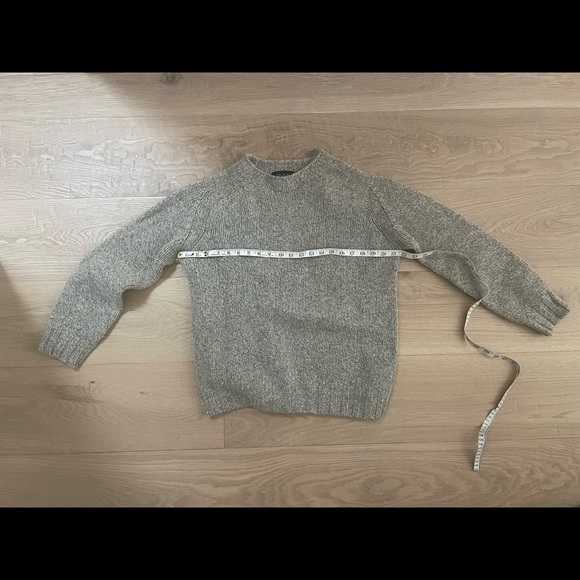 Scottish Wool Sweater - Picture 3 of 6